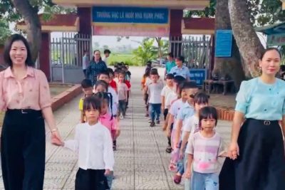 ĐÓN HỌC SINH LỚP 1 TỰU TRƯỜNG